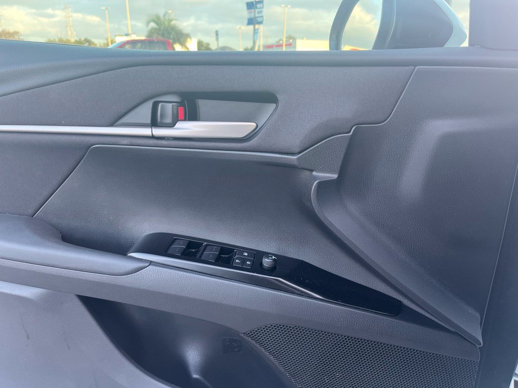 Used 2025 Toyota Camry LE FWD image 18