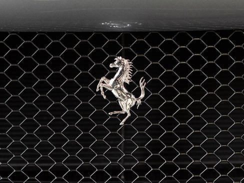 Used 2025 Ferrari Purosangue image 18