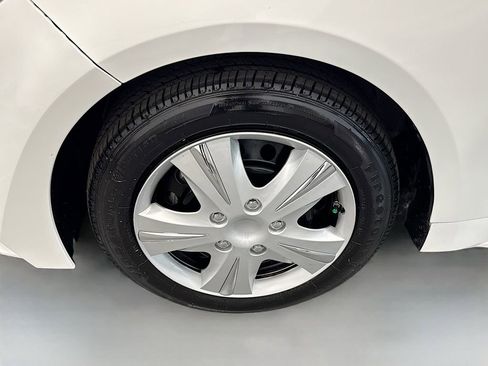 Used 2022 Toyota Corolla LE image 24