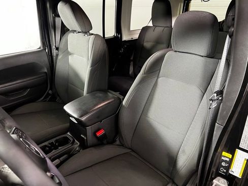 Used 2023 Jeep Wrangler Willys image 9