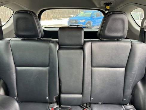 Used 2016 Toyota RAV4 Limited image 40