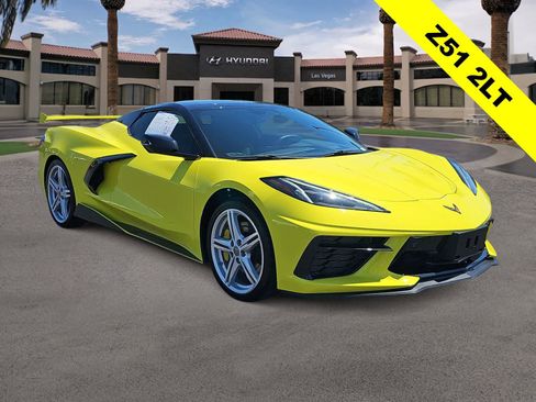 Used 2024 Chevrolet Corvette Stingray Preferred Conv w/ Z51 Performance Package RWD image 2