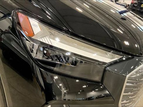 Used 2025 Audi Q4 e-tron Premium Plus w/ Premium Plus image 28