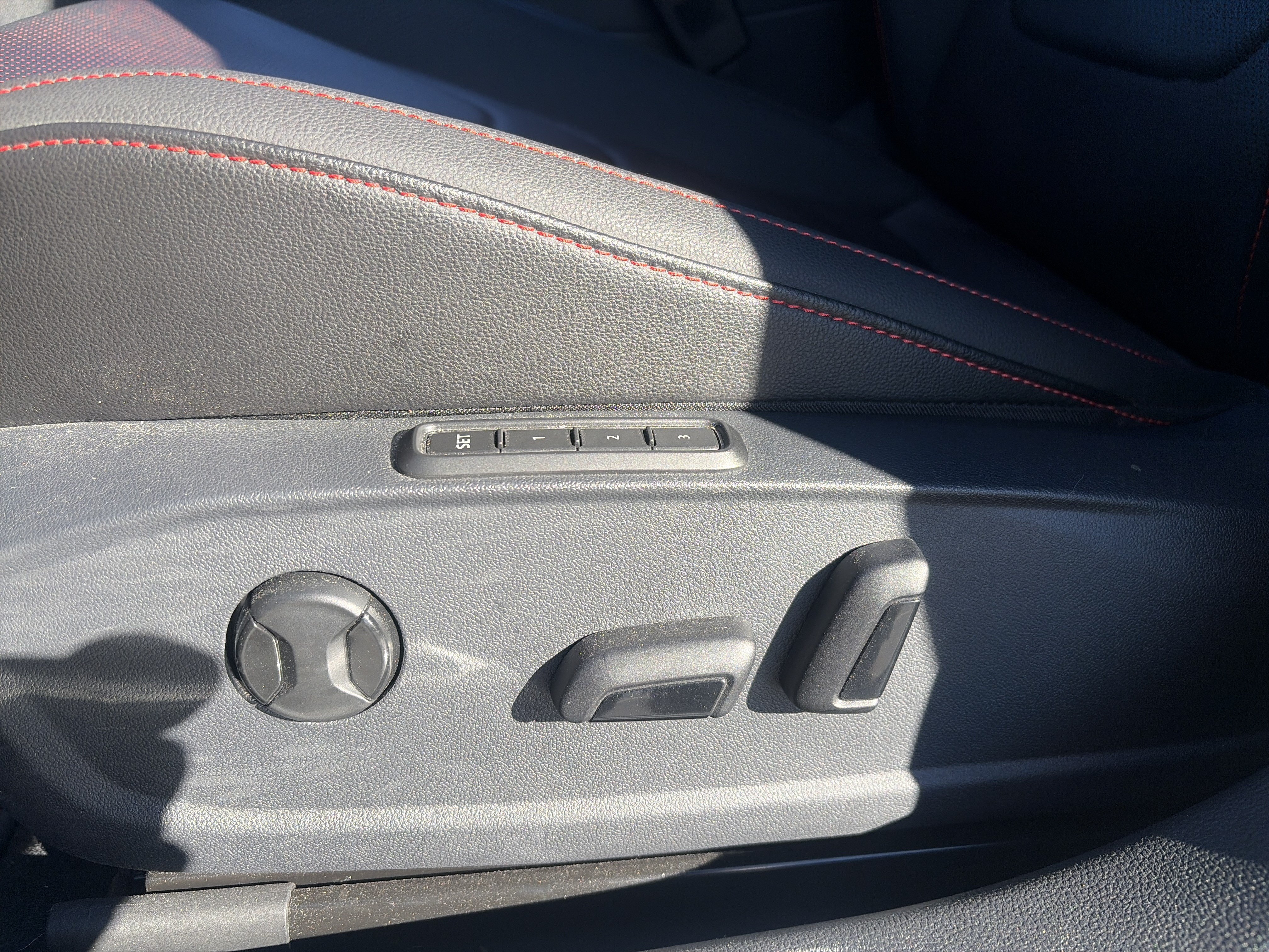 Used 2022 Volkswagen Jetta GLI Autobahn FWD image 14