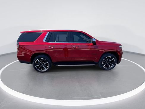 Used 2024 Chevrolet Tahoe Premier w/ Premium Package AWD/4WD image 9