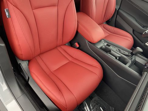 Used 2025 Honda Accord SE image 8