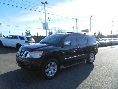Used 2010 Nissan Armada Titanium image 4