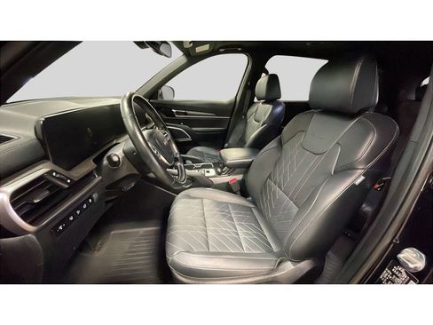 Used 2024 Kia Telluride EX X-Line AWD/4WD image 12