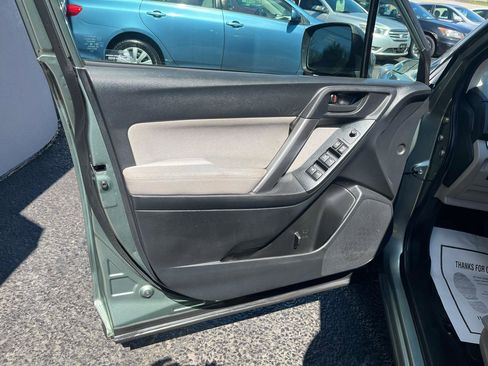 Used 2014 Subaru Forester 2.5i image 22