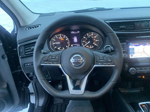 Used 2018 Nissan Rogue Sport SL w/ SL Premium Package image 21