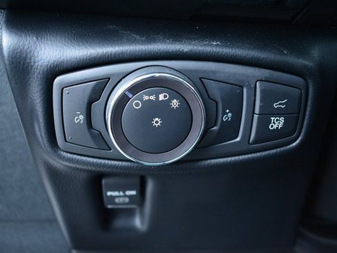 Used 2019 Lincoln Nautilus FWD image 16