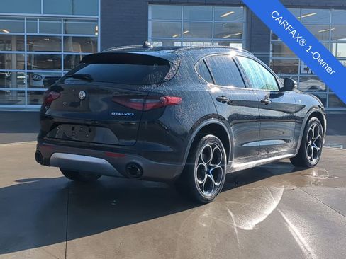 Used 2023 Alfa Romeo Stelvio Ti image 8