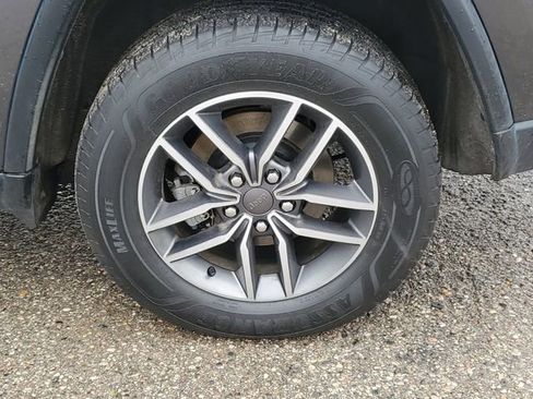 Used 2019 Jeep Grand Cherokee Limited w/ Luxury Group II image 33