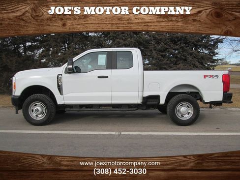 Used 2023 Ford F250 XL w/ FX4 Off-Road Package AWD/4WD image 1