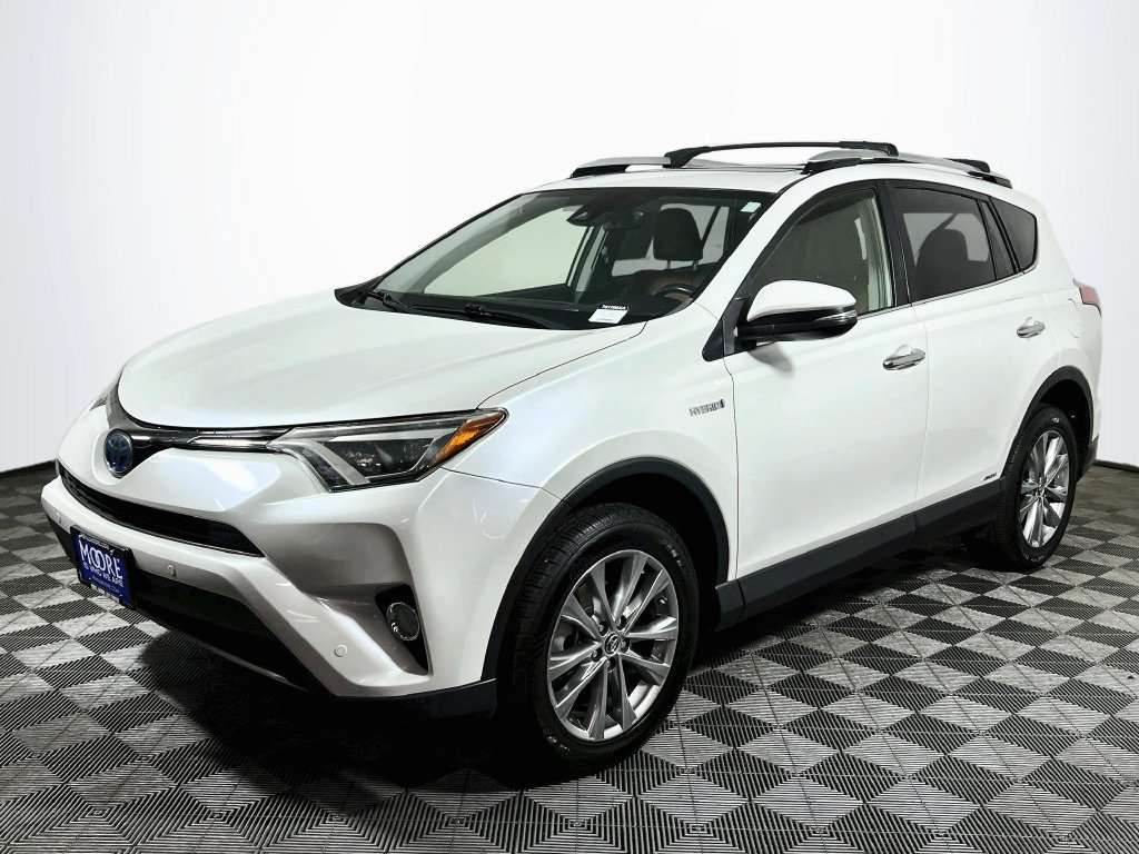 Used 2016 Toyota RAV4 Limited AWD/4WD image 3