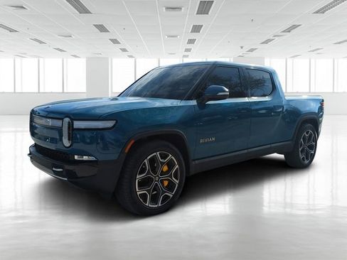 Used 2023 Rivian R1T Adventure image 9