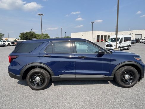 New 2025 Ford Explorer 4WD Police Interceptor image 6