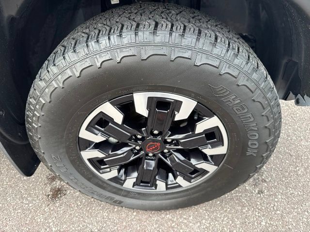 Certified 2024 Nissan Frontier PRO-4X w/ Technology Package AWD/4WD image 41