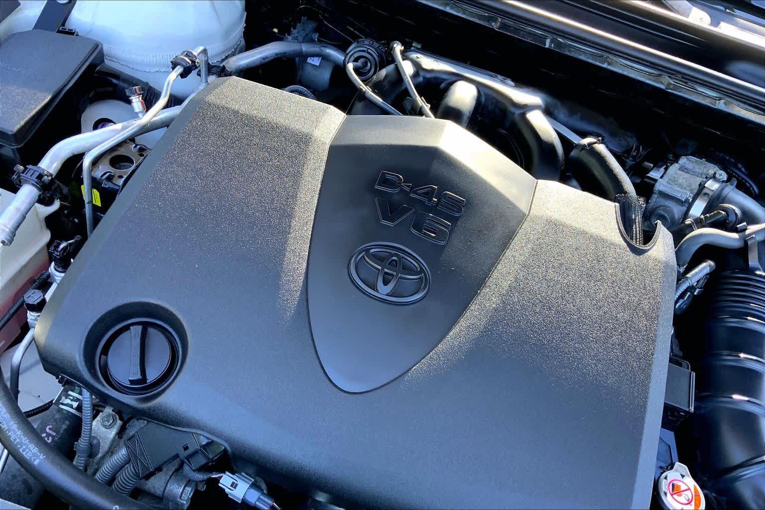 Used 2019 Toyota Avalon XLE w/ Moonroof Package FWD image 33