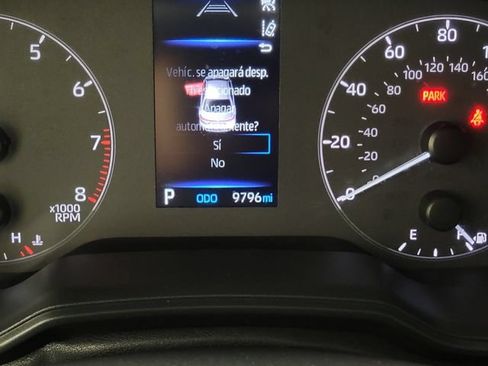 Used 2024 Toyota Corolla SE FWD image 2
