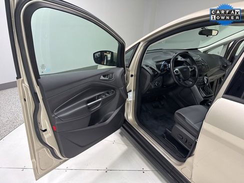 Used 2017 Ford C-MAX SE image 6