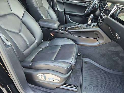 Used 2019 Porsche Macan AWD/4WD image 13