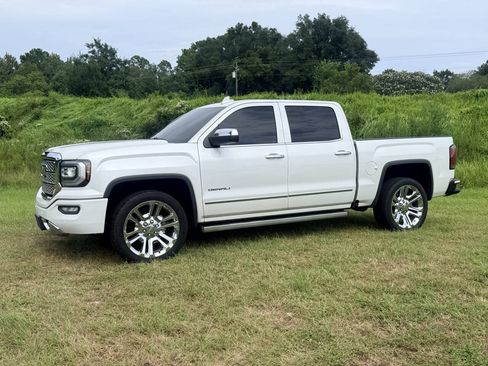 Used 2018 GMC Sierra 1500 Denali w/ Denali Ultimate Package AWD/4WD image 1