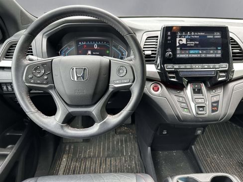 Certified 2023 Honda Odyssey Sport image 3