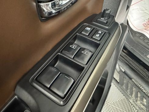 Used 2023 Nissan Titan Platinum Reserve w/ Moonroof Package image 39