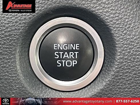 Certified 2020 Toyota Corolla XSE image 32