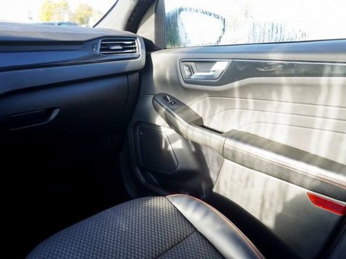 Used 2023 Ford Escape ST-Line image 26