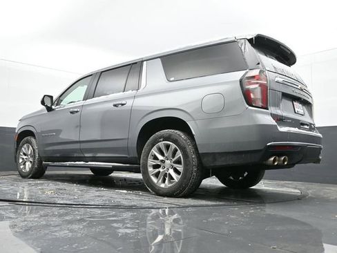 Used 2023 Chevrolet Suburban Premier image 53