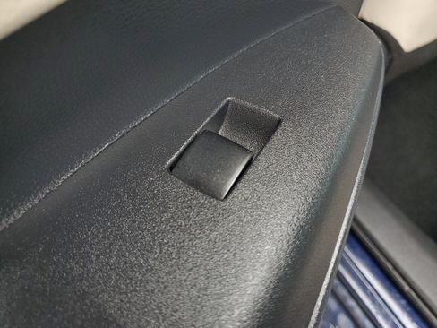 Used 2025 Toyota Corolla LE image 13