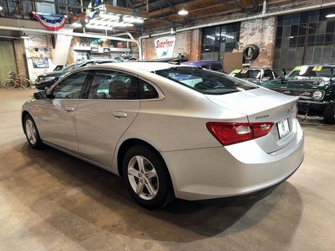 Used 2020 Chevrolet Malibu LS w/ LPO, Convenience Package 2 image 5