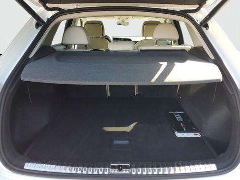 Used 2023 Audi Q3 2.0T Premium Plus w/ Premium Plus Package image 9