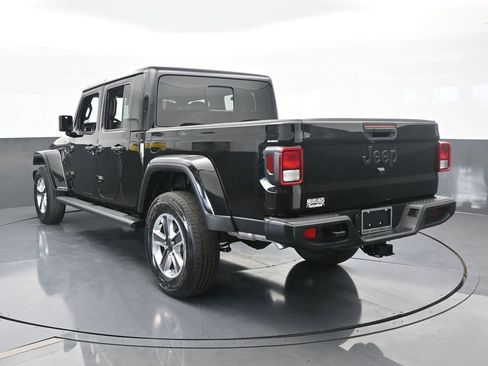 Used 2024 Jeep Gladiator Sport w/ Premium Package image 4