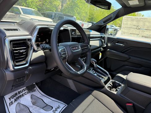 New 2026 GMC Canyon Elevation w/ LPO, Sports Bar Package AWD/4WD image 13