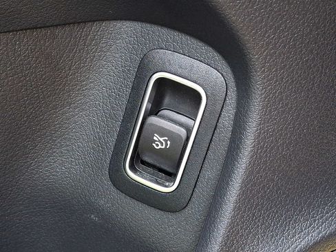 Used 2023 Mercedes-Benz CLA 250 4MATIC image 24