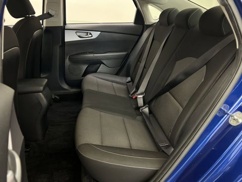 Used 2022 Kia Forte LXS w/ LXS Technology Package image 22