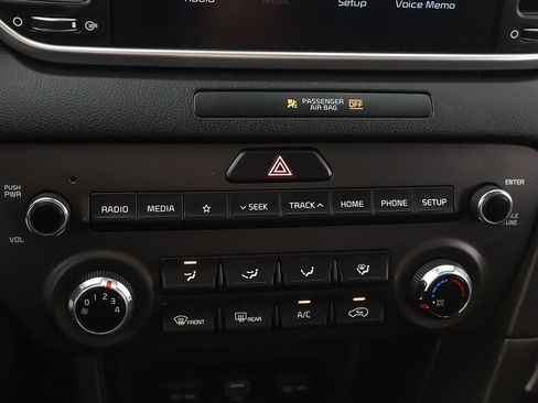 Used 2022 Kia Sportage LX image 40