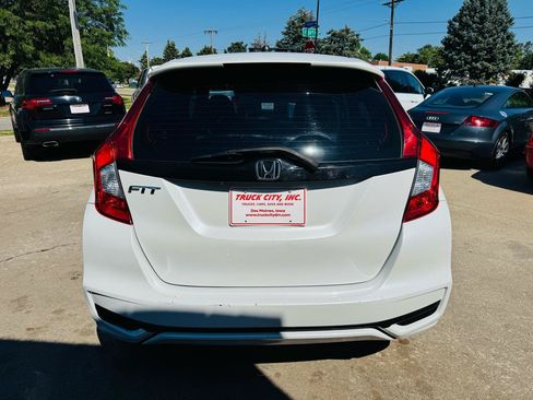 Used 2019 Honda Fit LX image 4
