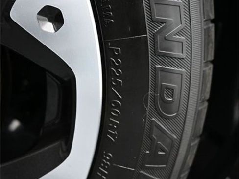 Used 2023 Subaru Crosstrek 2.0i Premium image 41