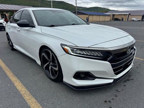 Used 2021 Honda Accord Sport image 2