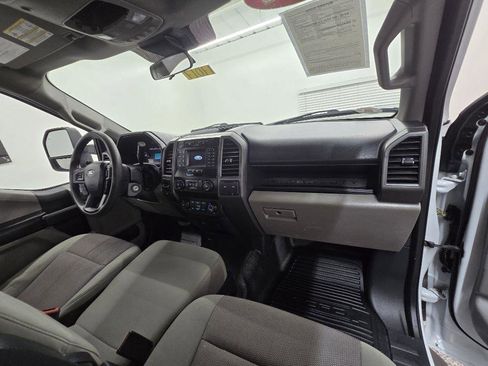 Used 2022 Ford F250 XL w/ Power Equipment Group image 16