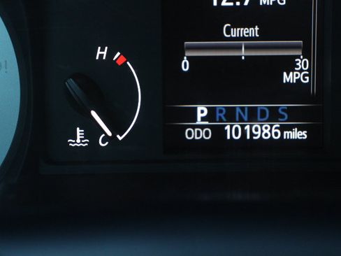 Used 2020 Toyota Sequoia Platinum AWD/4WD image 37