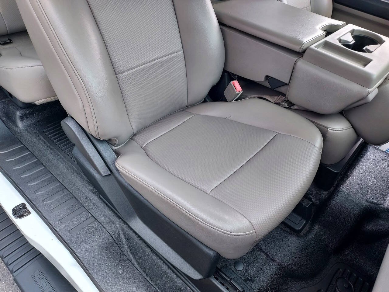 Used 2018 Ford F250 XL AWD/4WD image 16