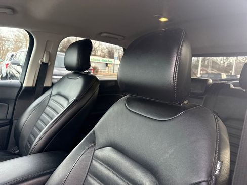 Used 2015 Ford Edge SEL w/ Equipment Group 201A image 24