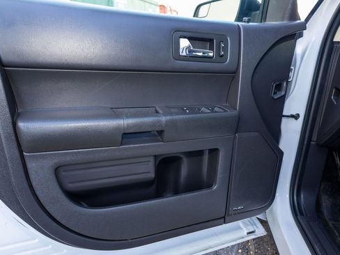 Used 2015 Ford Flex SE image 19