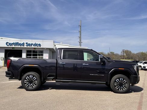 New 2026 GMC Sierra 2500 Denali Ultimate AWD/4WD image 5