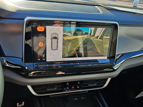 New 2026 Volkswagen Atlas Peak Edition image 19